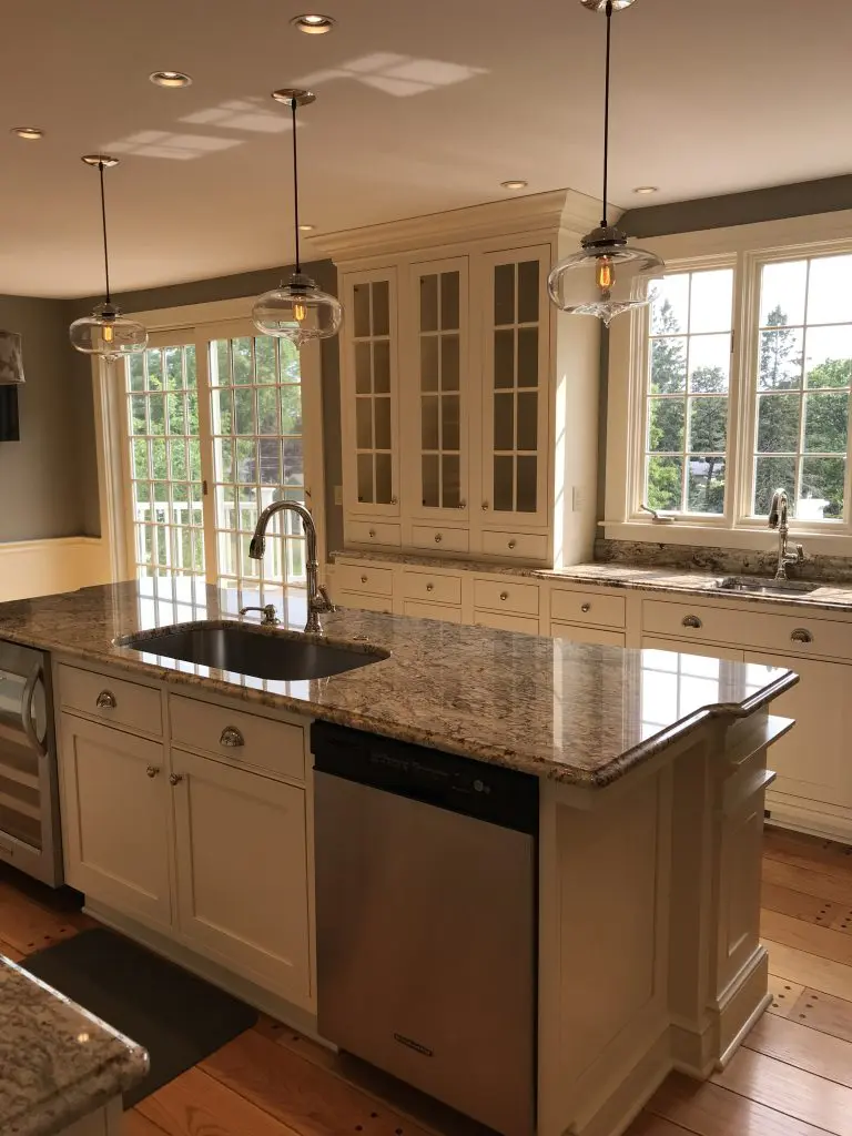 Chelmsford M kitchen Kitchen in Chelmsford, MA