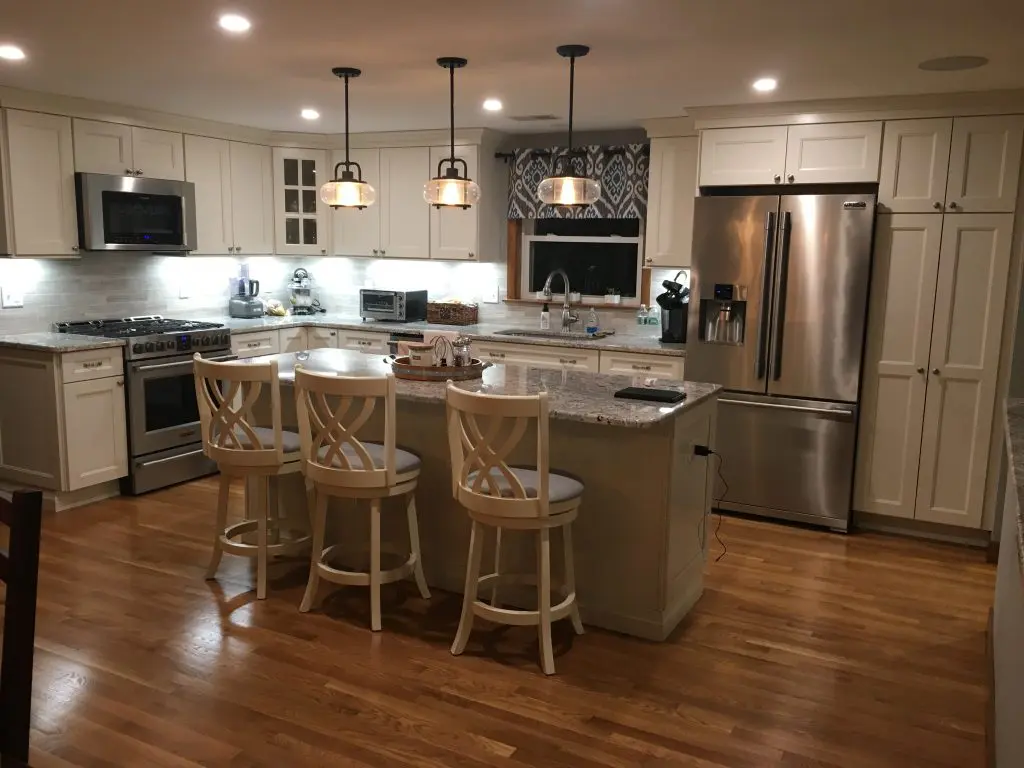 Nashua A whole house A Kitchen in Nashua, NH